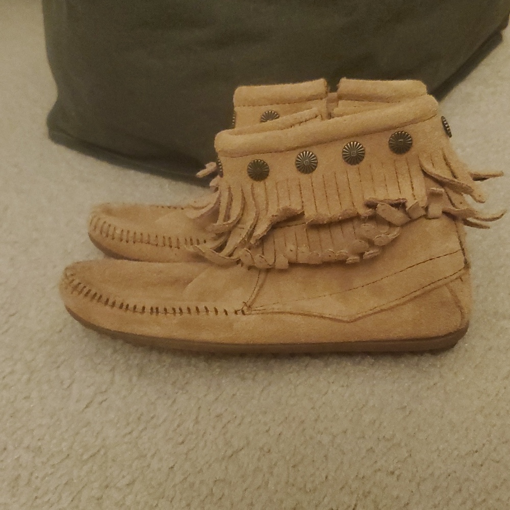 Minnetonka Moccasins - Picture 1 of 6
